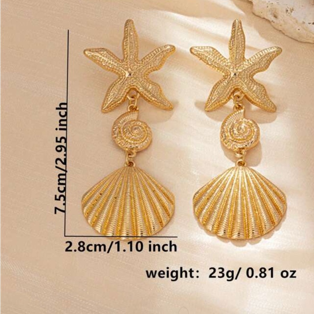 Gold Starfish and Shell Dangle Earrings
